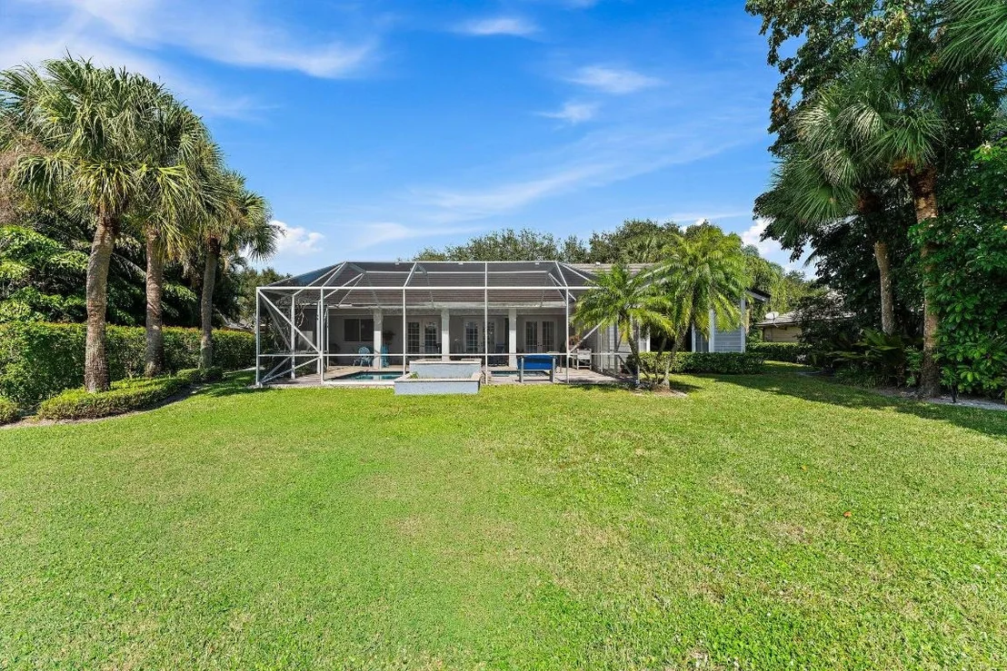 Photo of 18440 SE Lakeside Drive