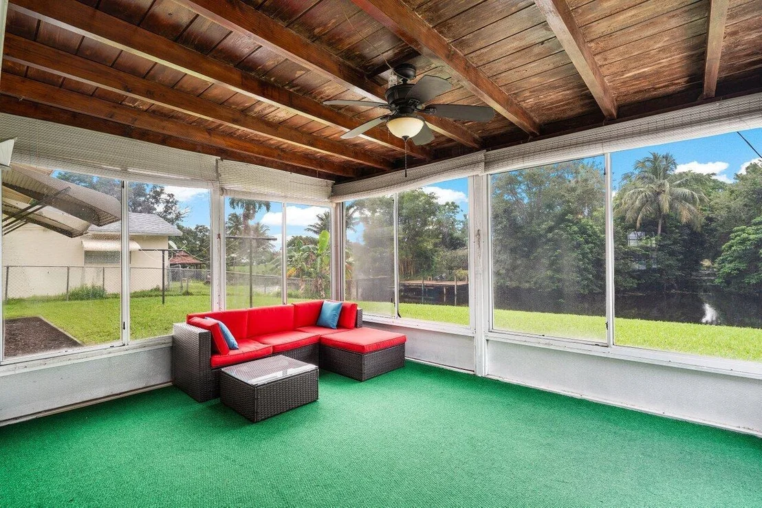Photo of 16 Velaire Drive