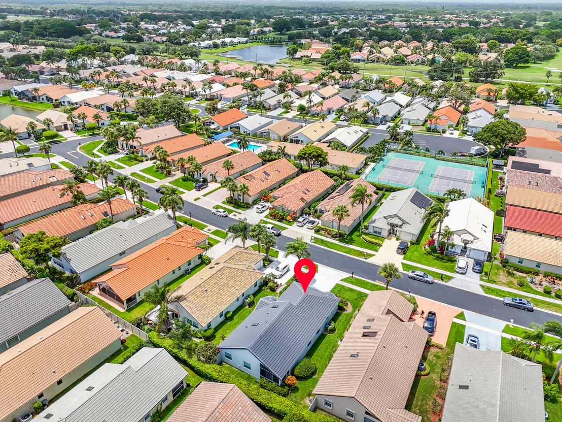 Photo of 6070 Bluegrass Drive