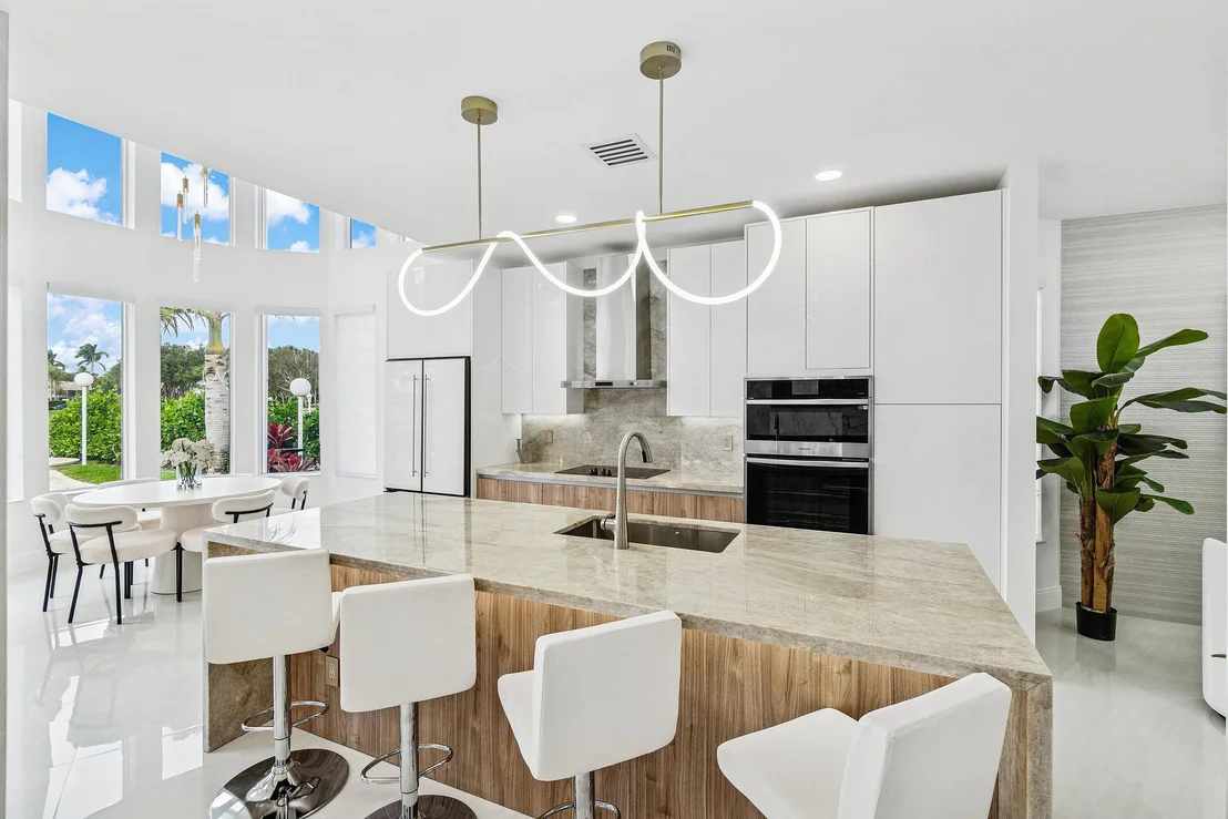 Photo of 5239 Suffolk Drive