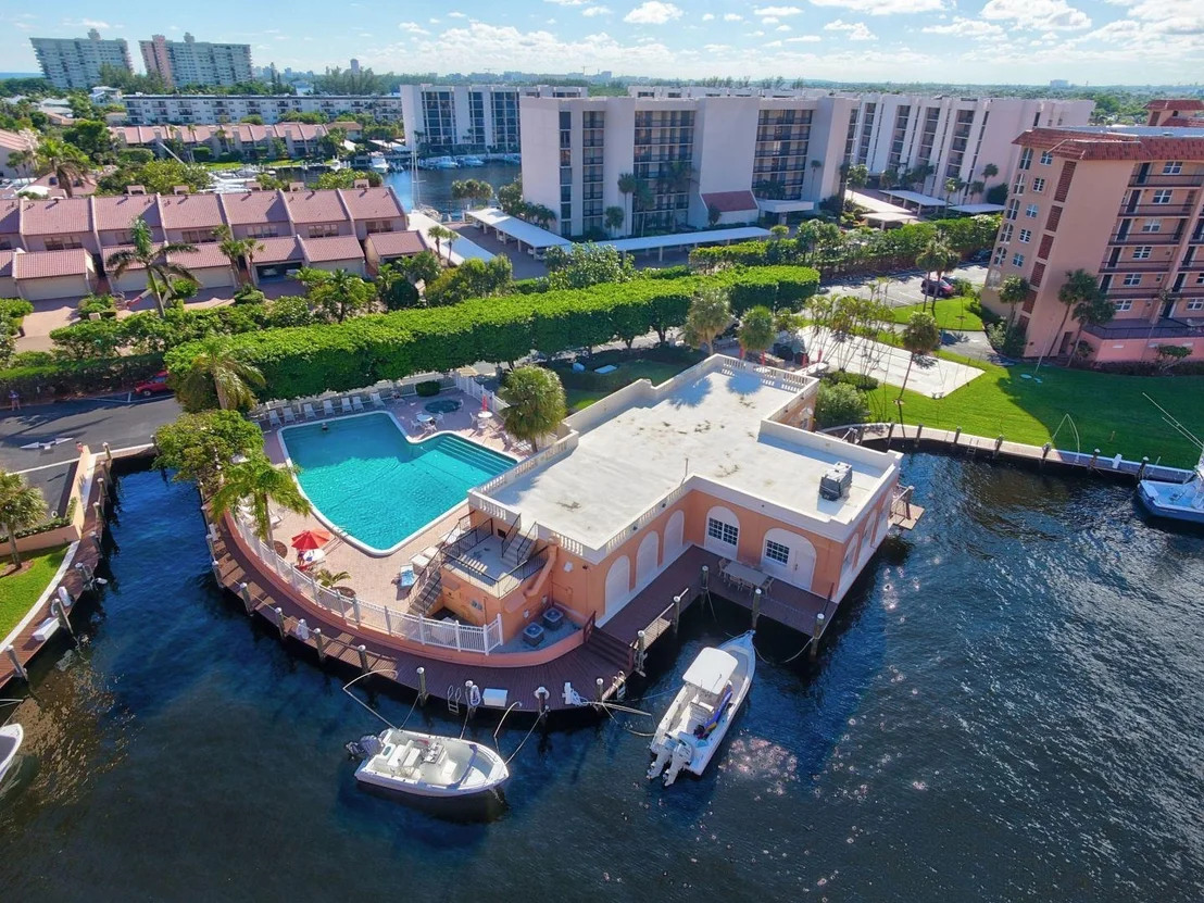 Photo of Unit D310 at 2871 N Ocean Boulevard