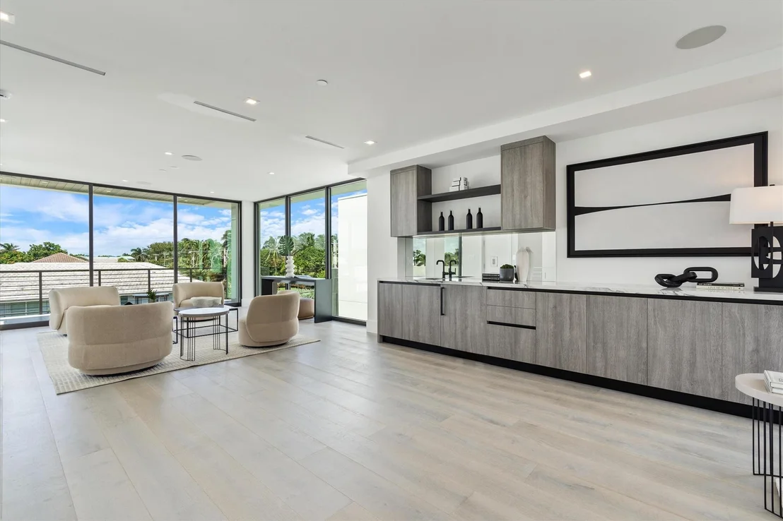 Photo of 1068 Del Harbour Drive