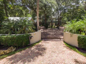 Photo of 519 Palm Trail