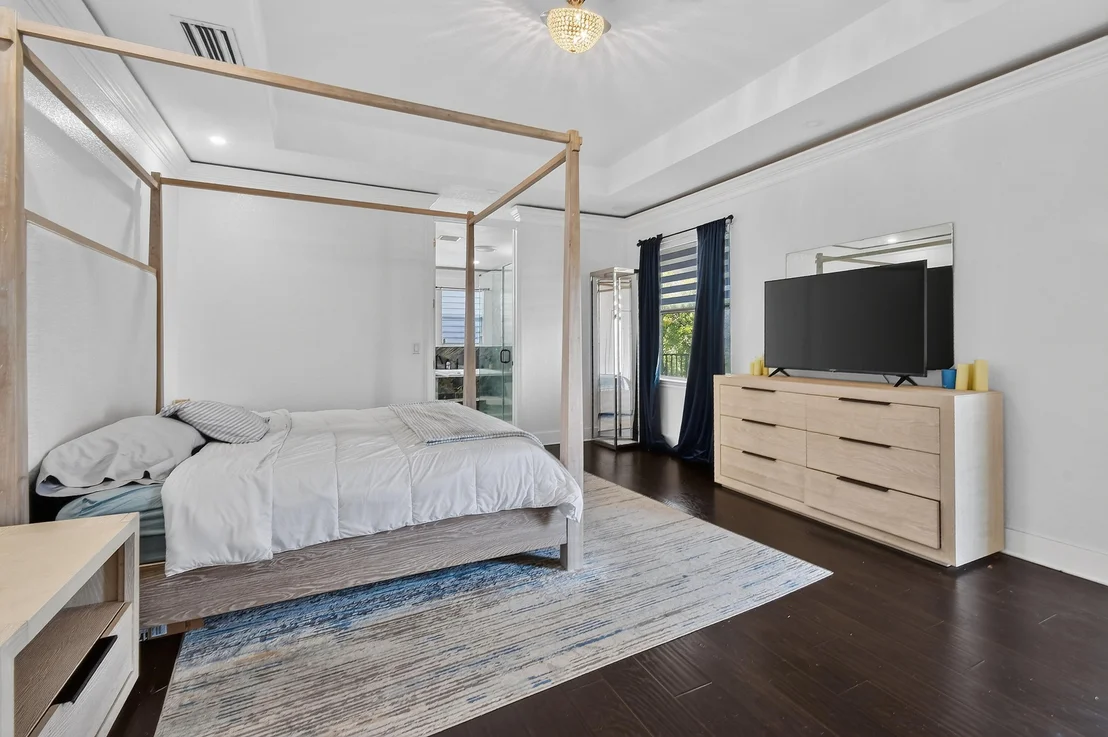 Photo of 700 Cresta Circle