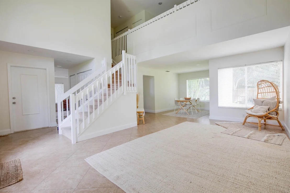 Photo of 9840 Holly Hill Drive