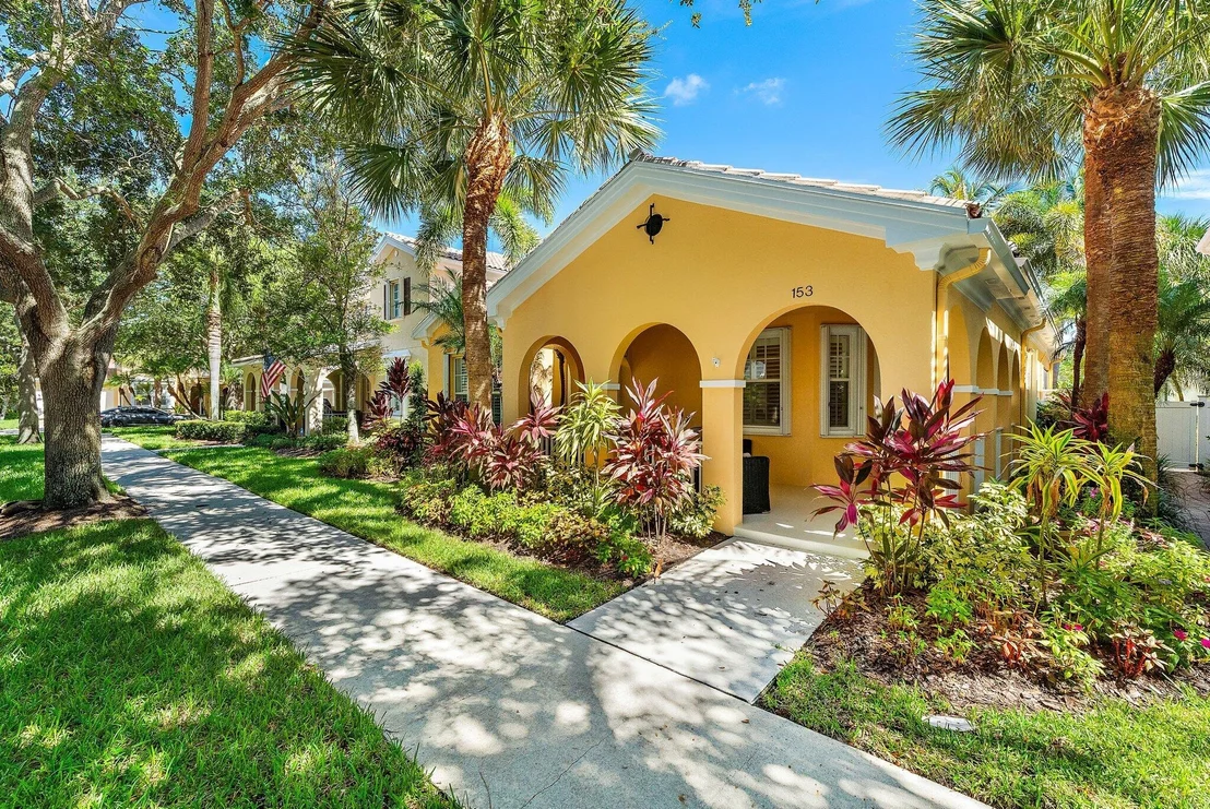 Photo of 153 Savona Drive