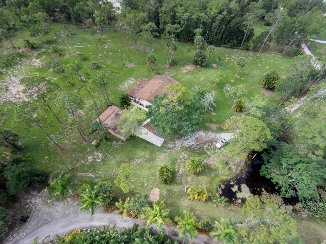 Photo of 1102 Hyde Park Road