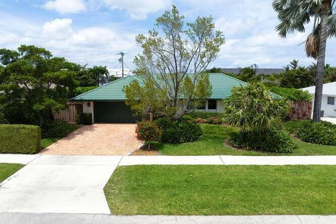 Photo of 137 Gulfstream Road