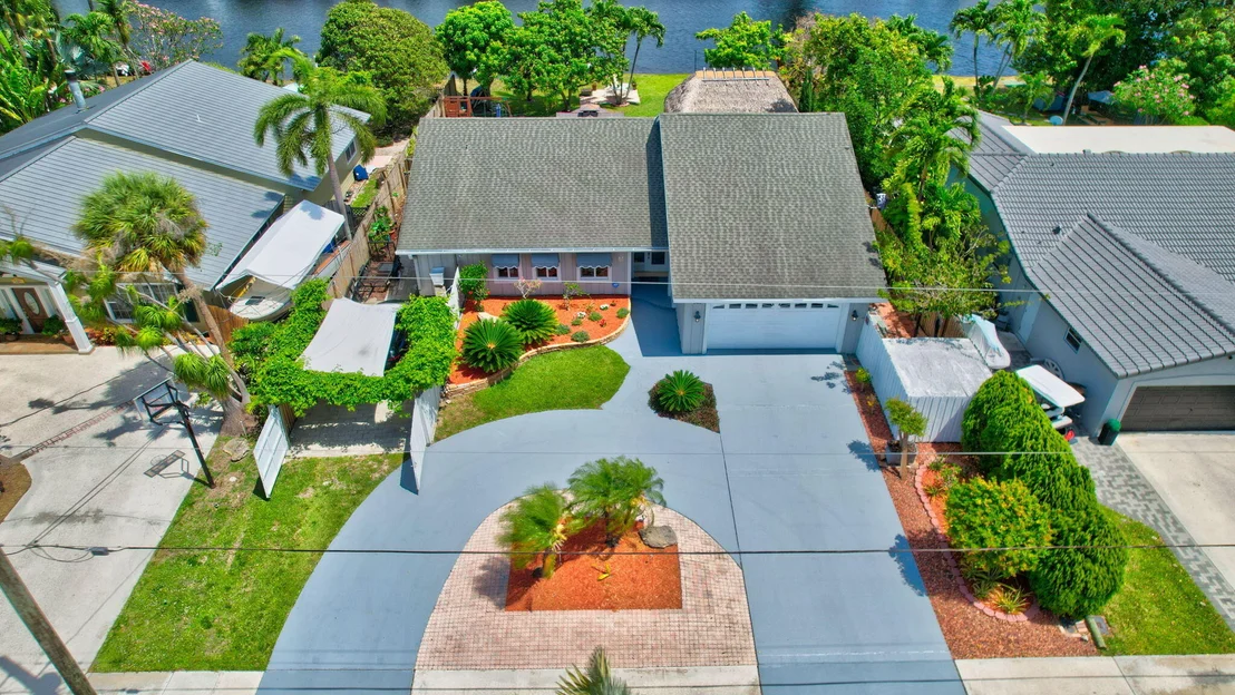 Photo of 147 Oregon Lane
