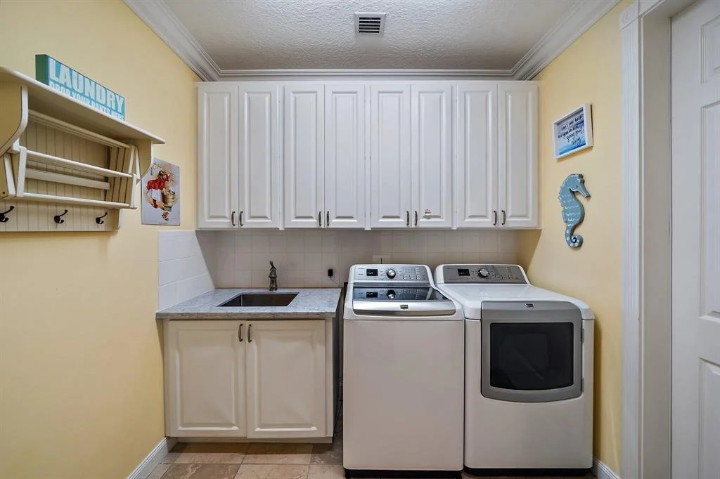 Photo of 338 Caravelle Drive