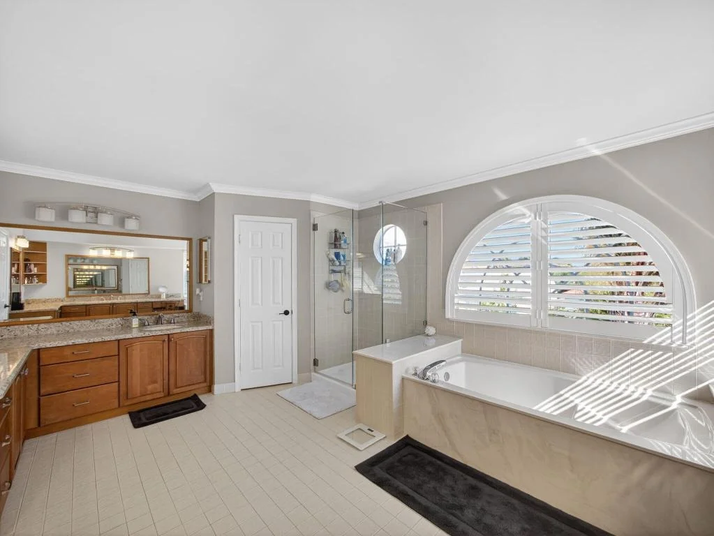 Photo of 8905 Spring Valley Drive
