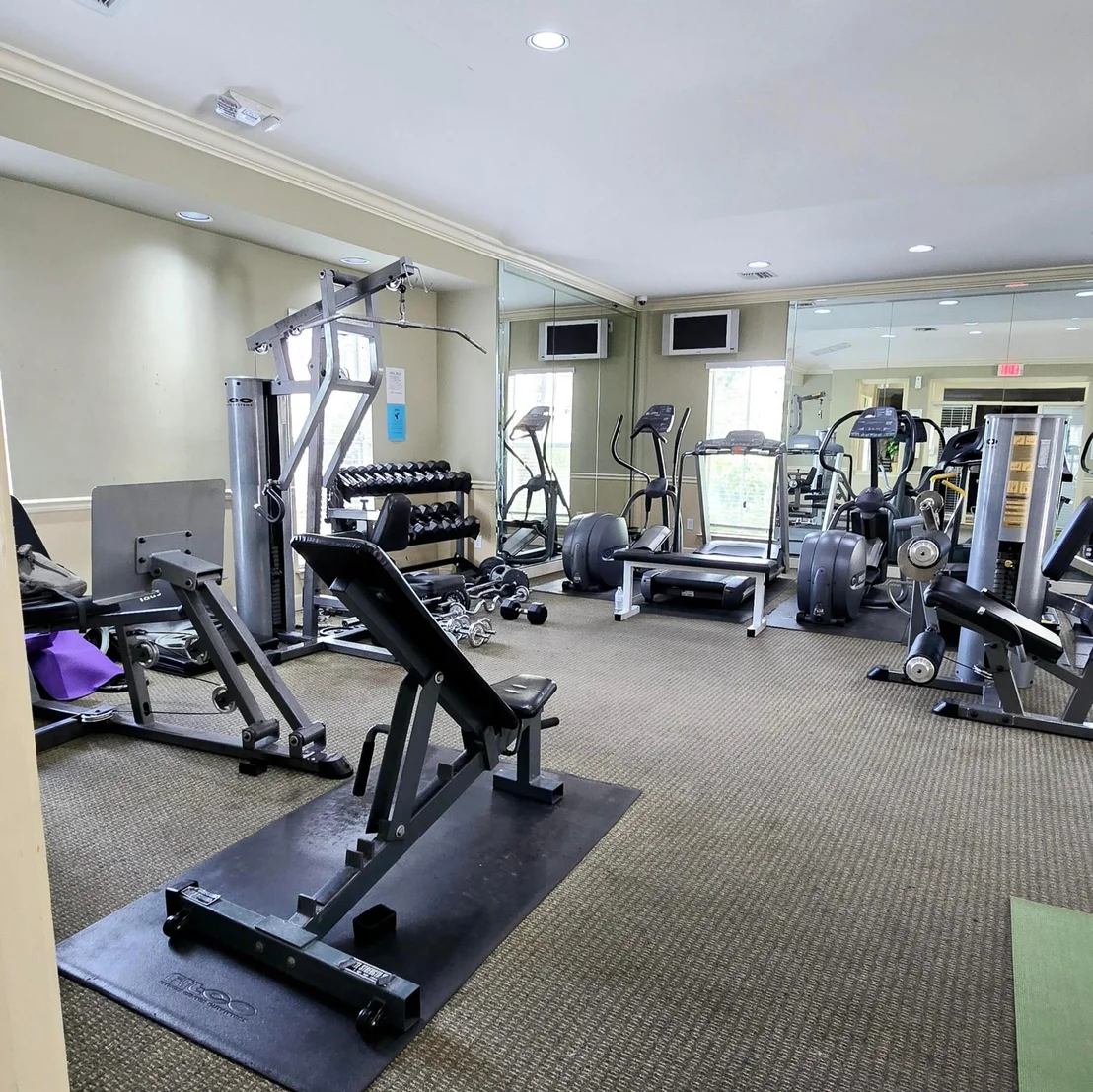 Photo of Unit 220 at 977 Riverside Drive