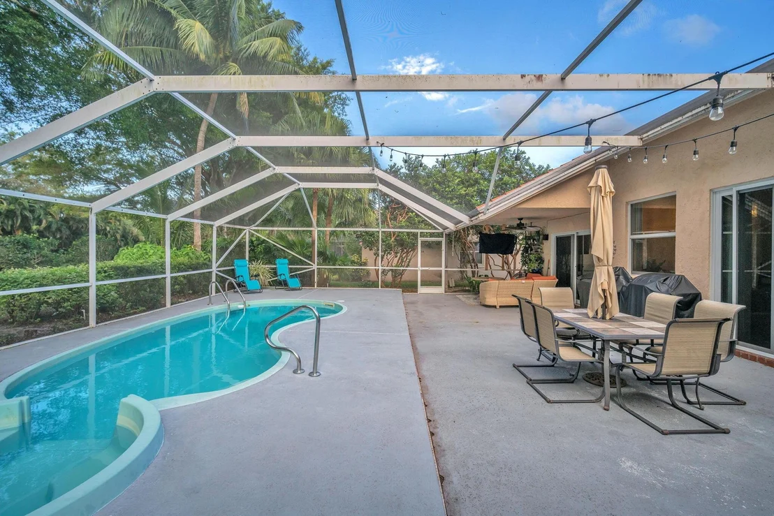 Photo of 6652 Hatteras Drive