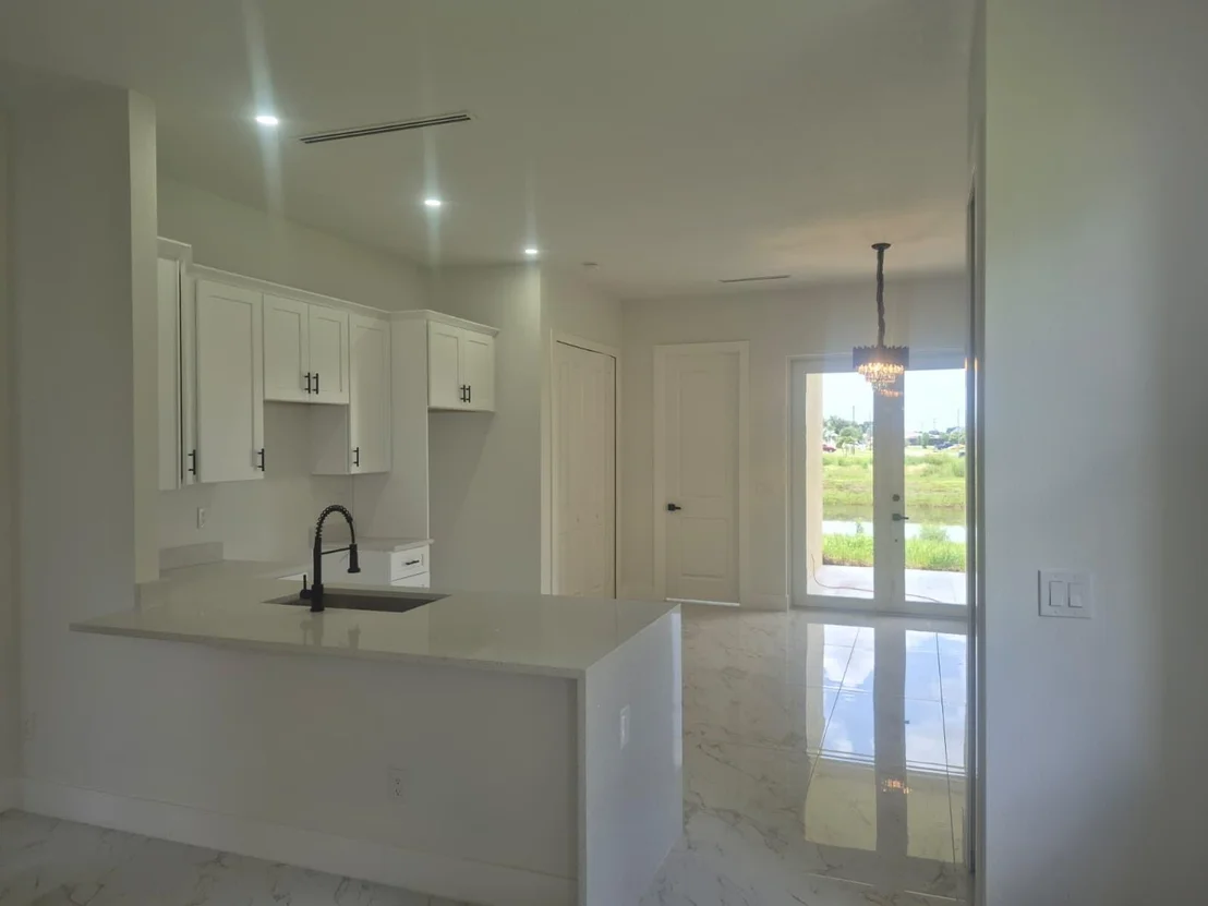 Photo of 546 Pachman Circle