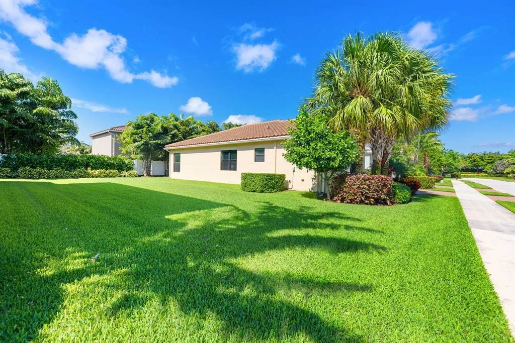 Photo of 8098 Rainforest Jasper Lane