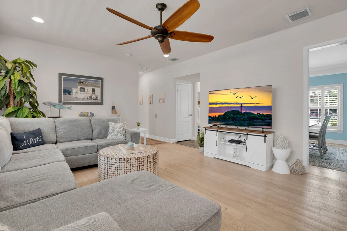 Photo of 471 Oriole Point