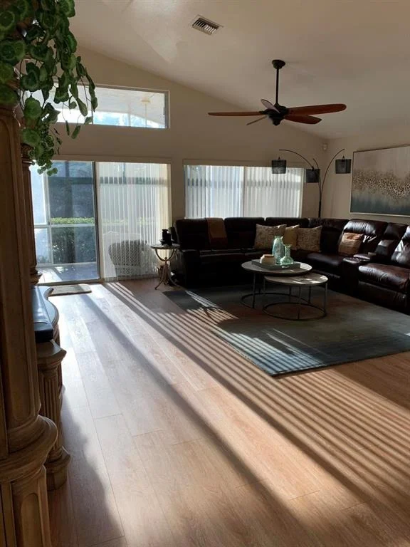 Photo of 135 Harbor Lake Circle
