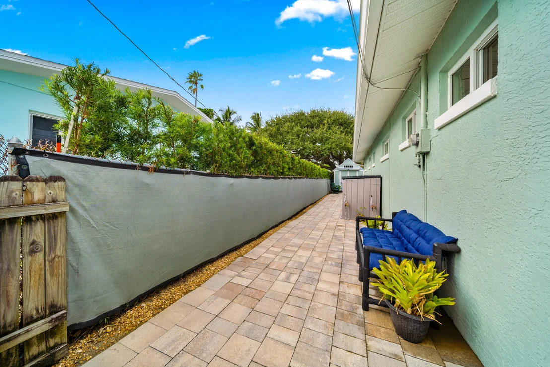 Photo of 1920 Jacaranda Drive