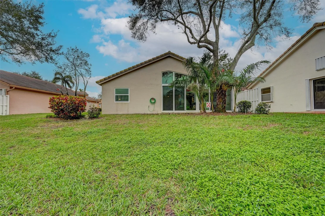 Photo of 7891 Waterfall Terrace
