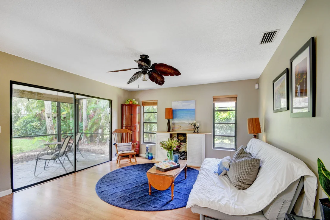 Photo of 822 Daffodil Drive