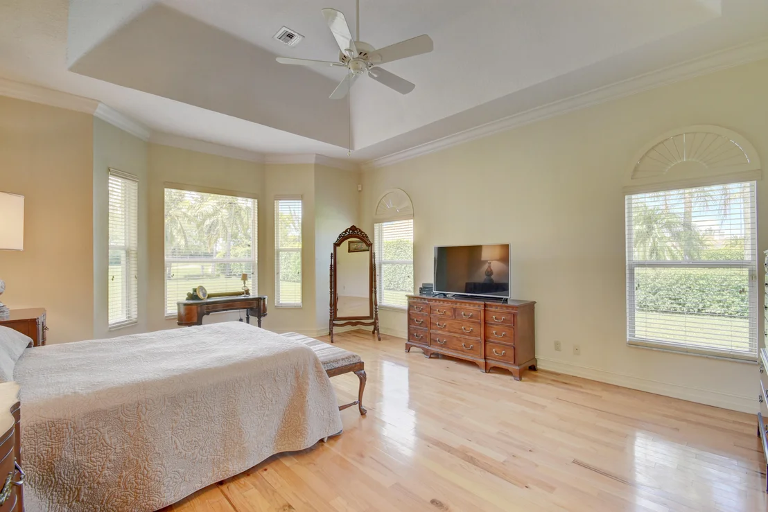 Photo of 137 Turnberry Drive