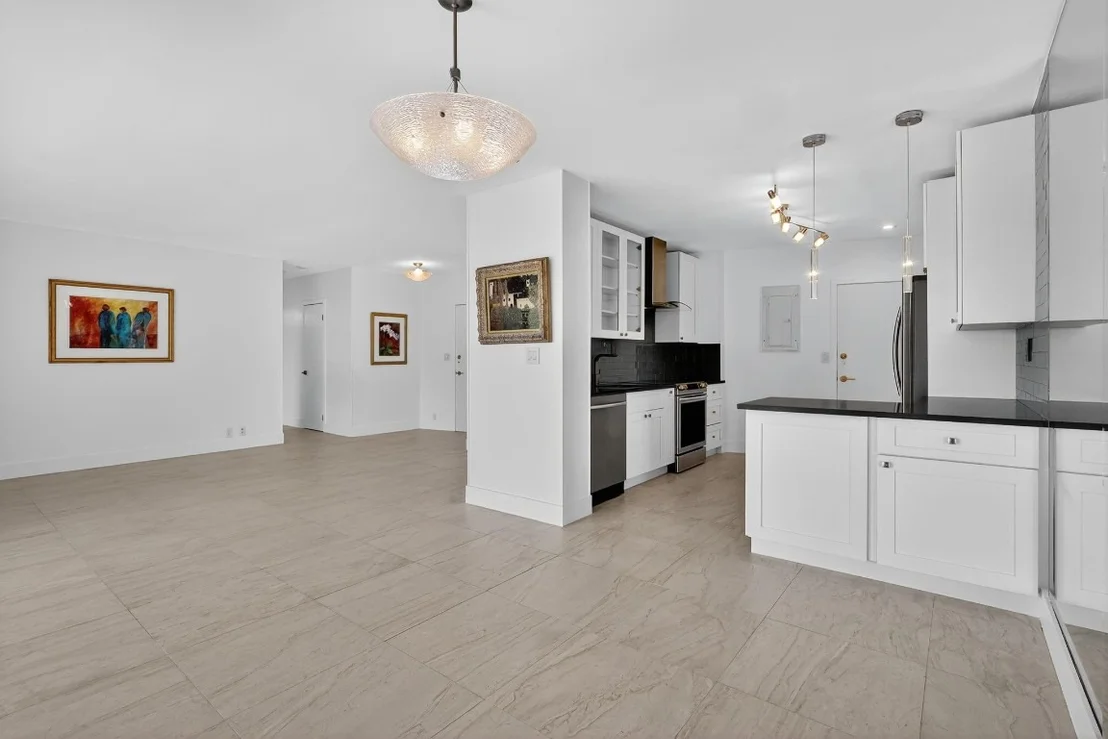 Photo of Unit 507A at 44 Cocoanut Row