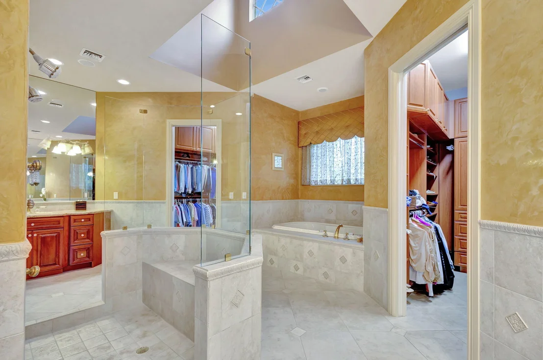 Photo of 2330 Tecumseh Circle