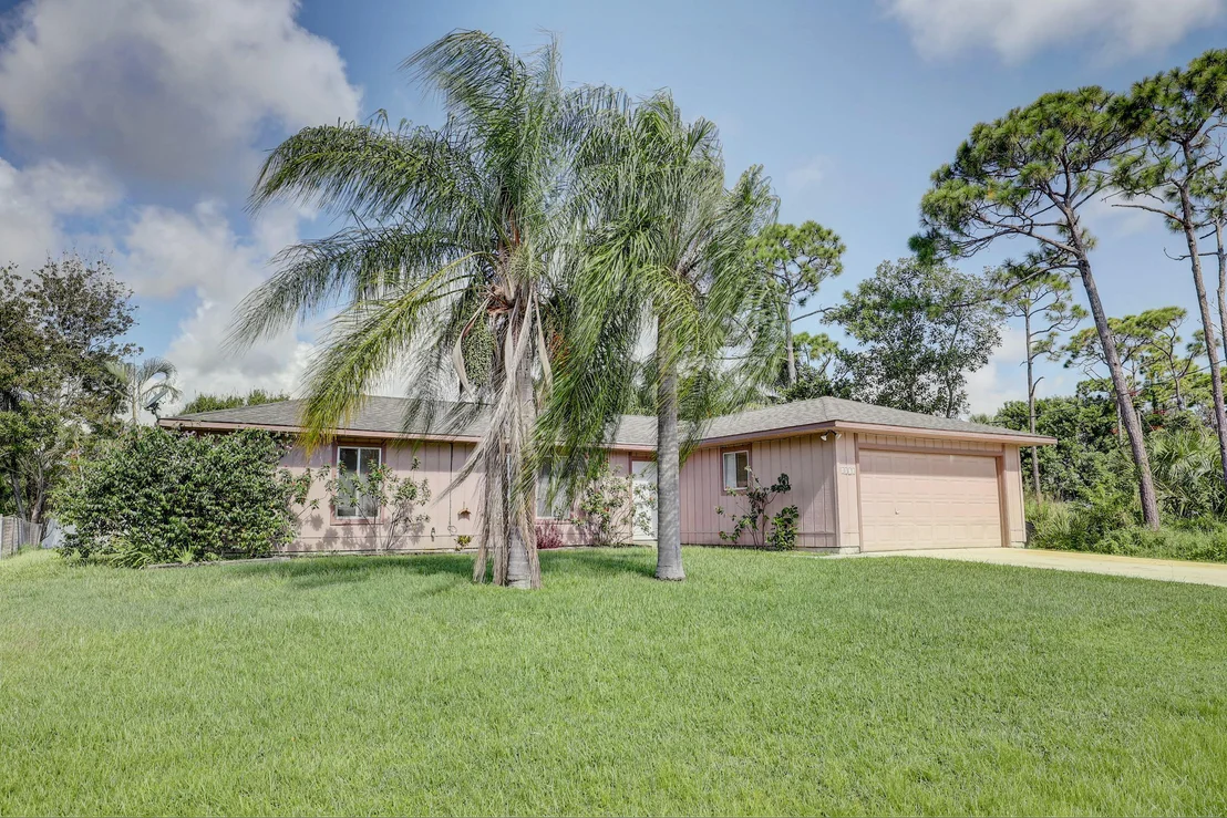 Photo of 6015 Spruce Drive