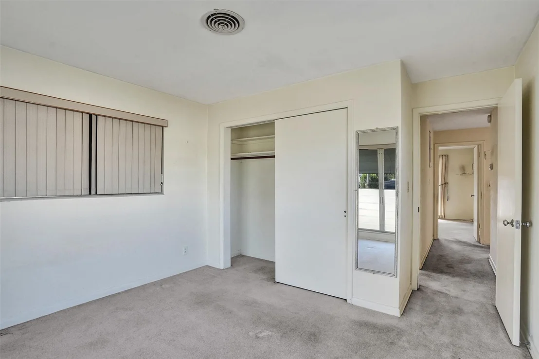 Photo of 110 SE 13th Street