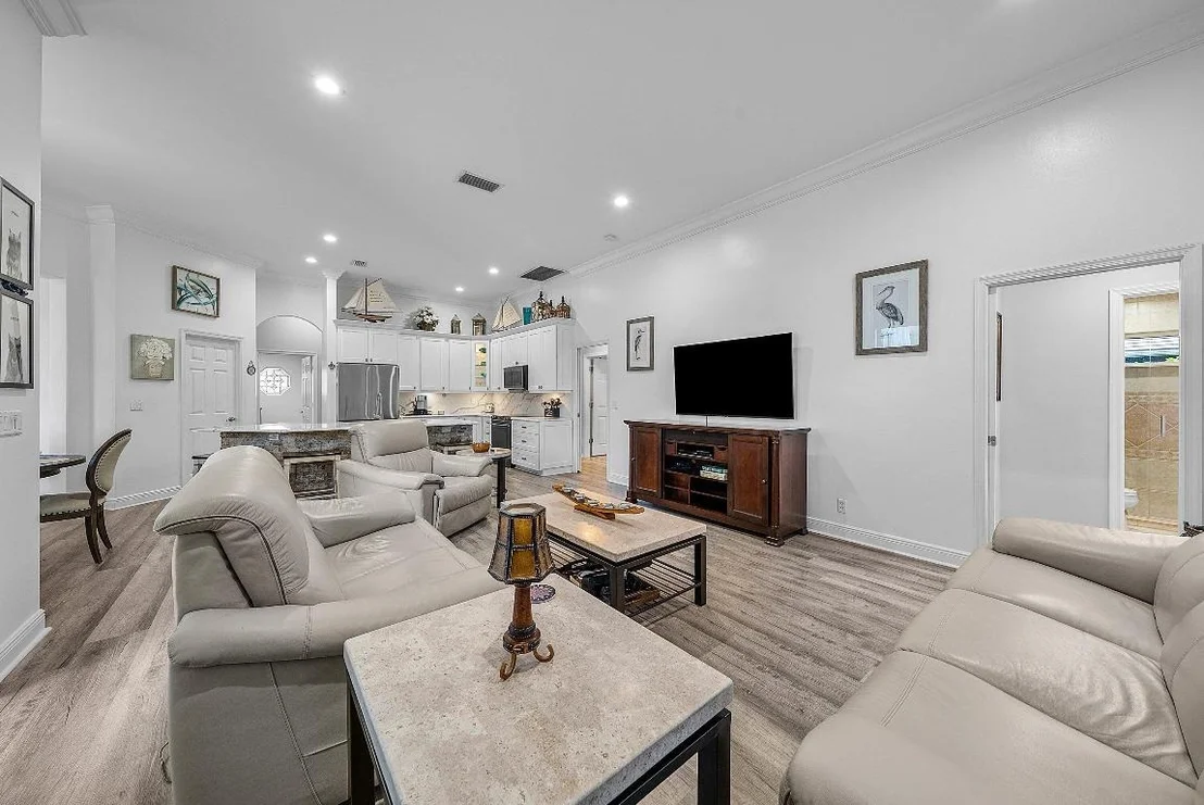 Photo of 18670 SE Lakeside Way