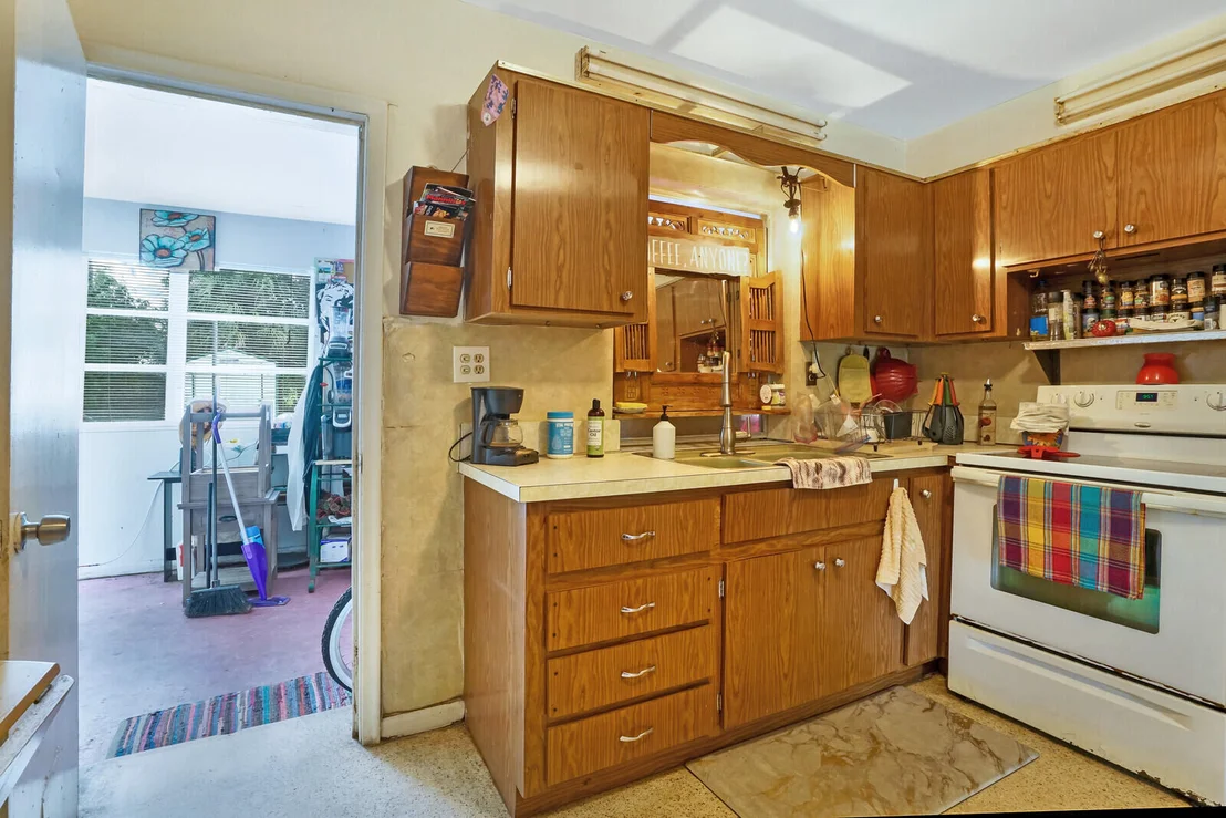 Photo of 6131 Edwards Road