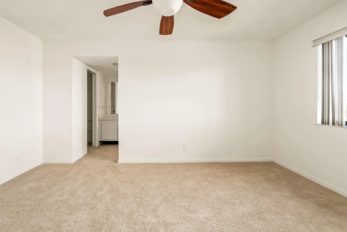 Photo of Unit 502 at 8030 Hampton Boulevard