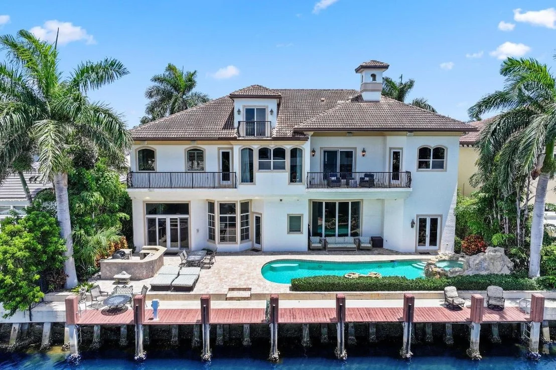 Photo of 932 Banyan Drive