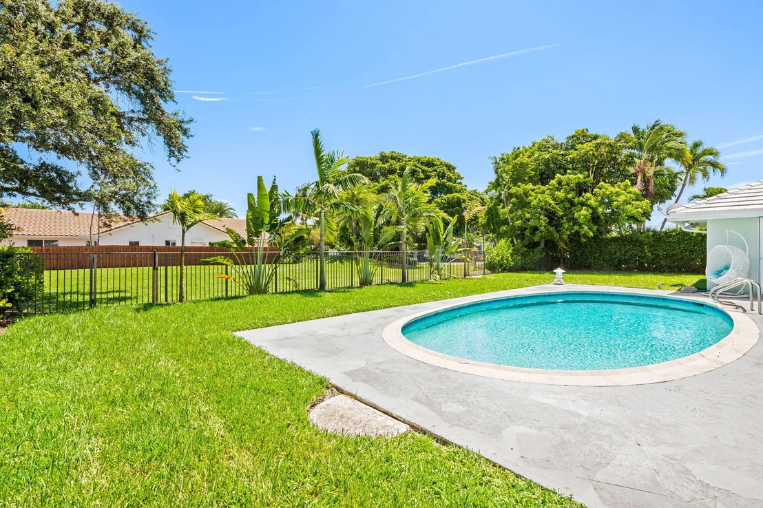Photo of 770 SW ELM TREE Lane