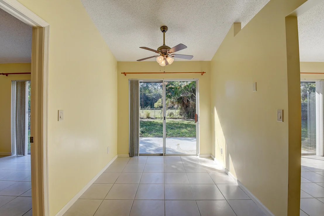 Photo of 742 W Ocean Drive