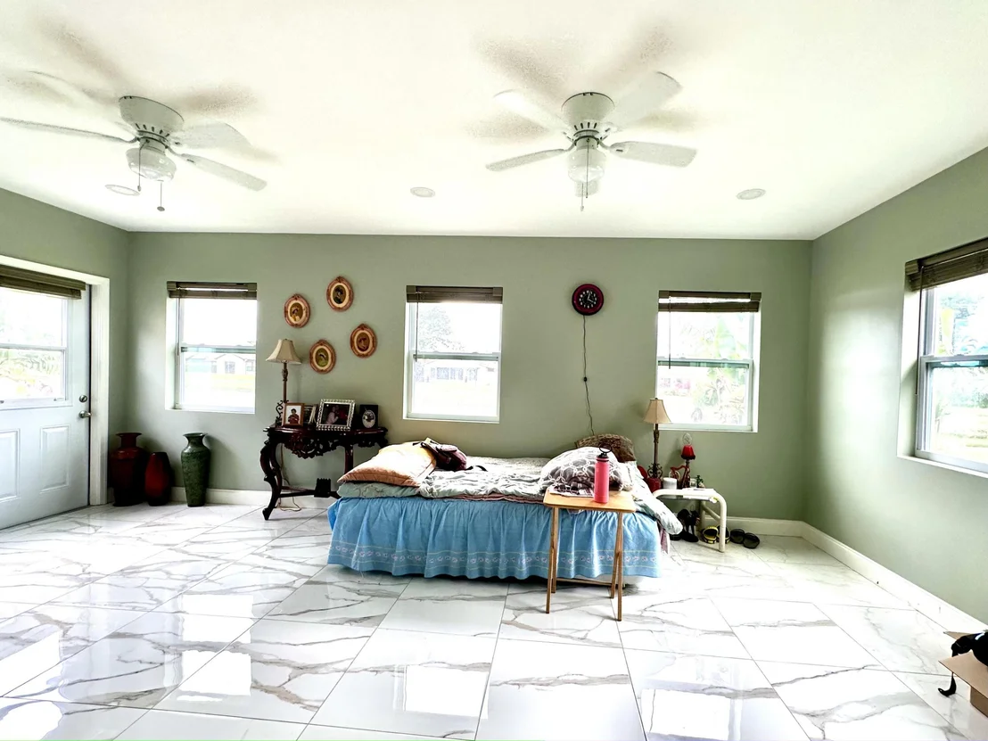 Photo of 5254 Mirror Lakes Boulevard
