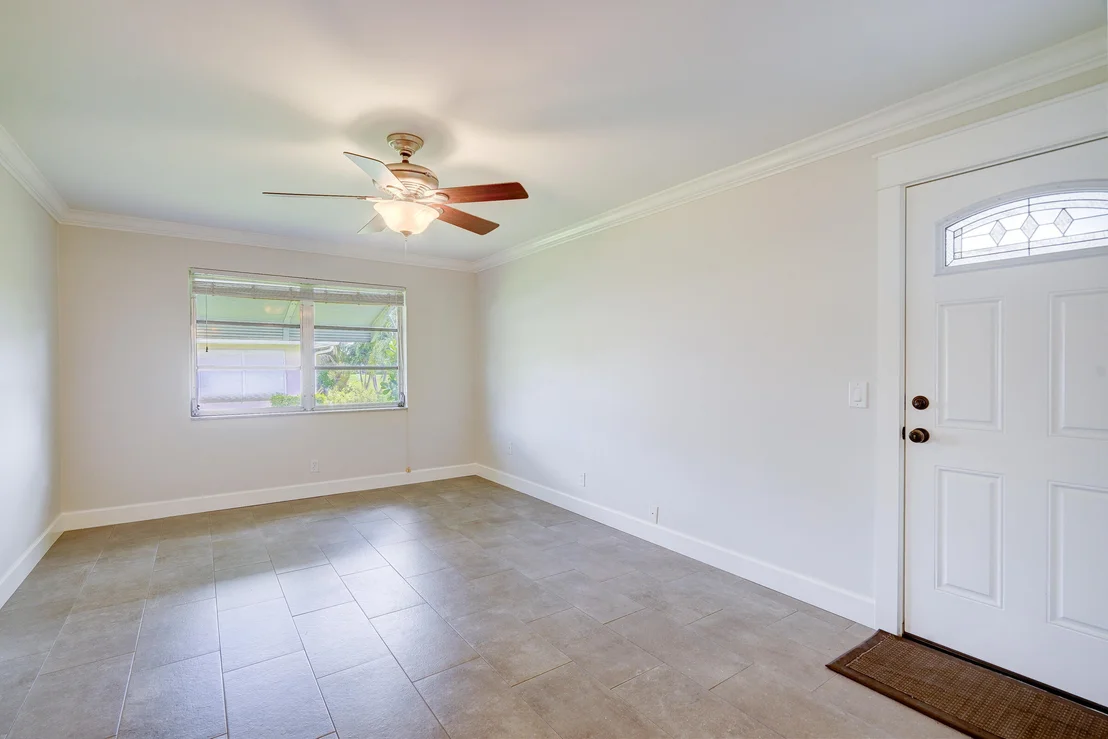 Photo of Unit A at 320 Main Boulevard
