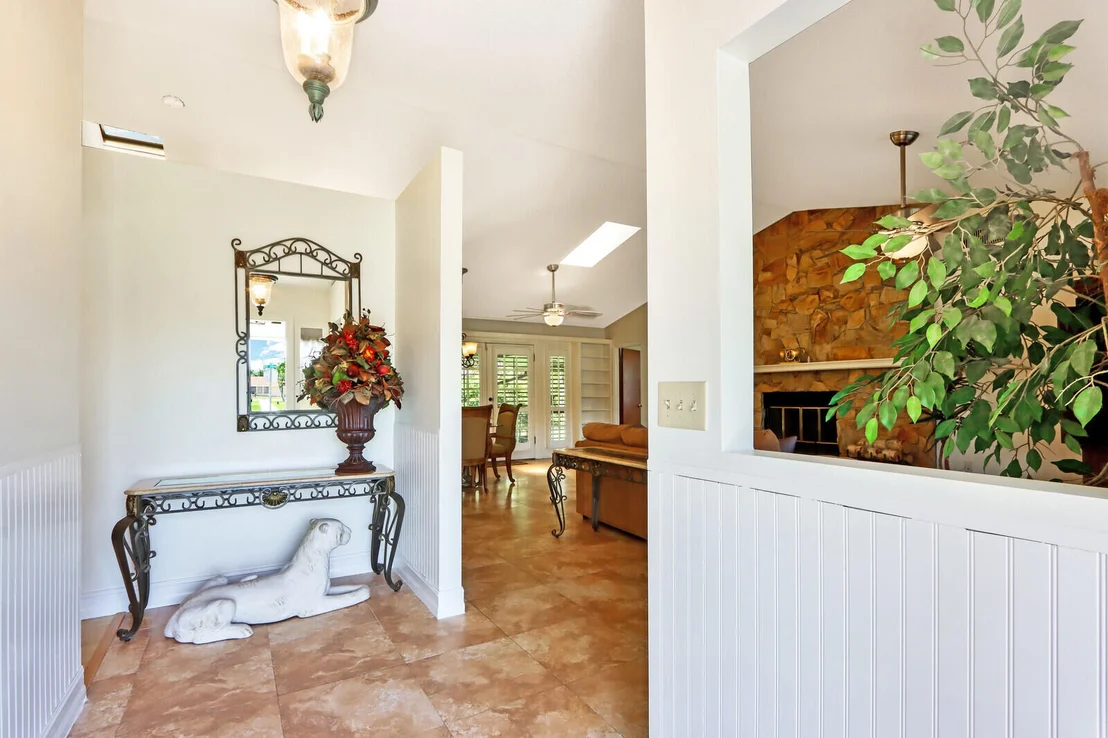 Photo of 713 Warren Drive