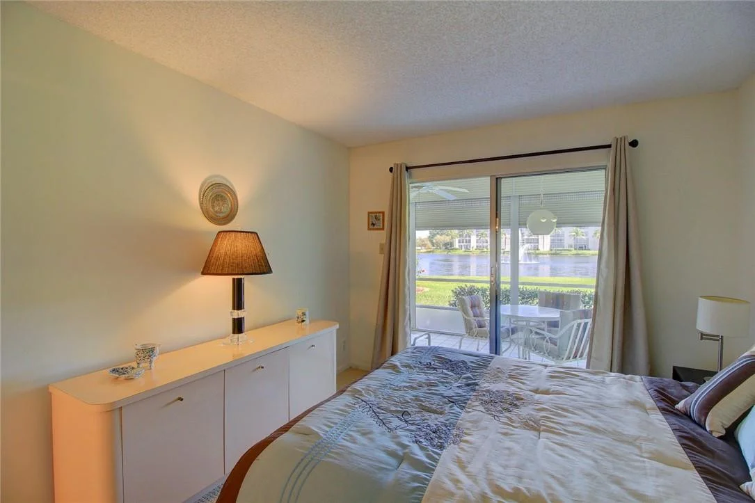 Photo of Unit D1 at 1903 Bermuda Circle