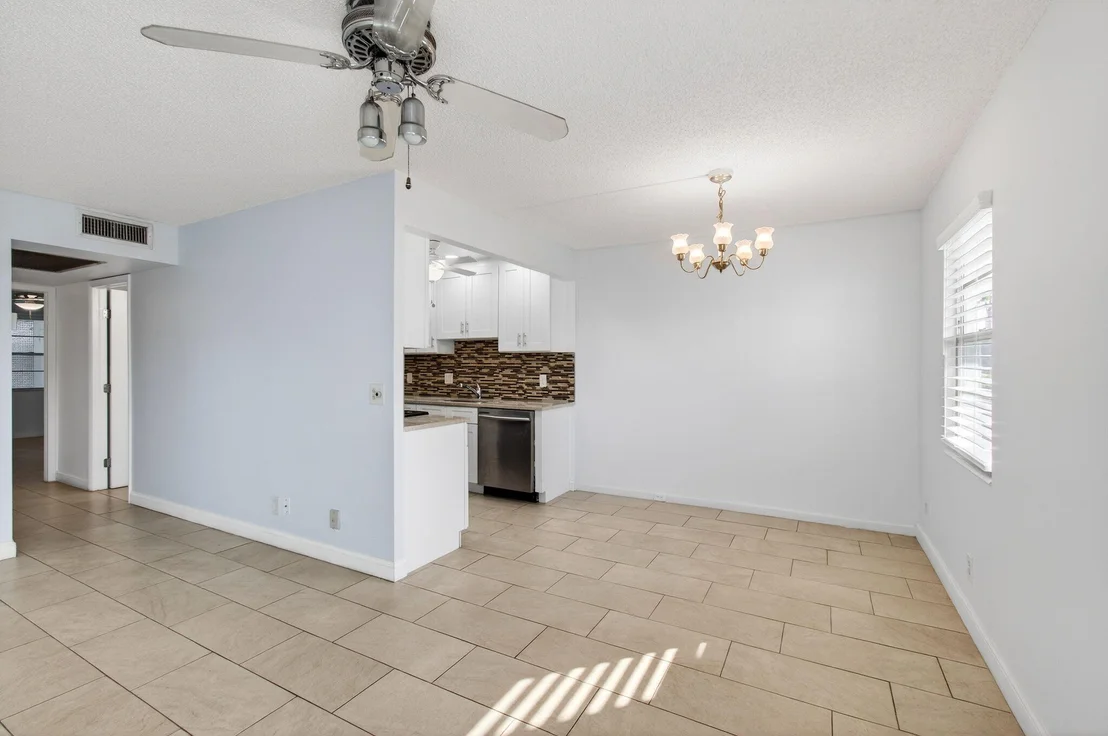 Photo of 1017 Cornwall A