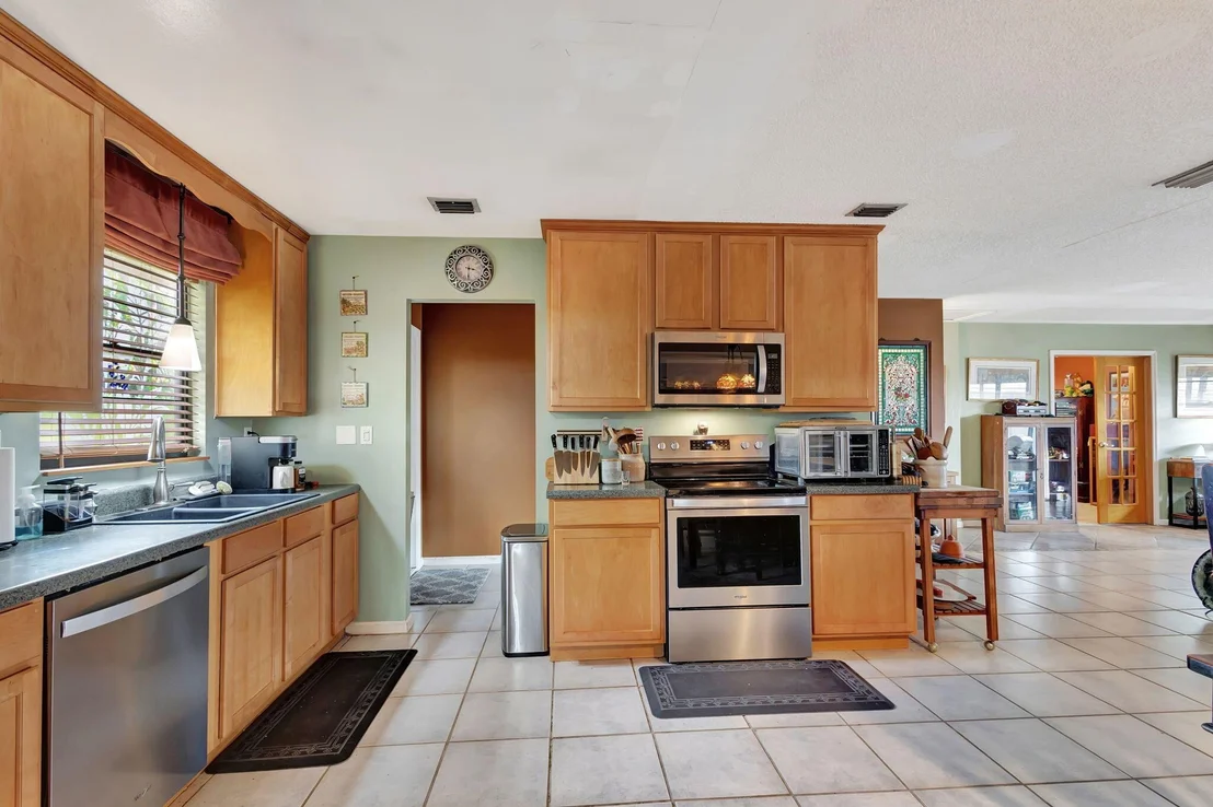 Photo of 9506 SE River Terrace