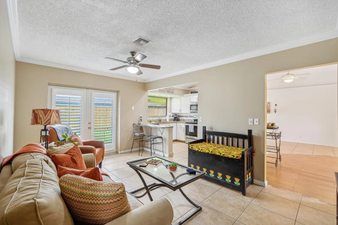 Photo of 3962 Winfield Road