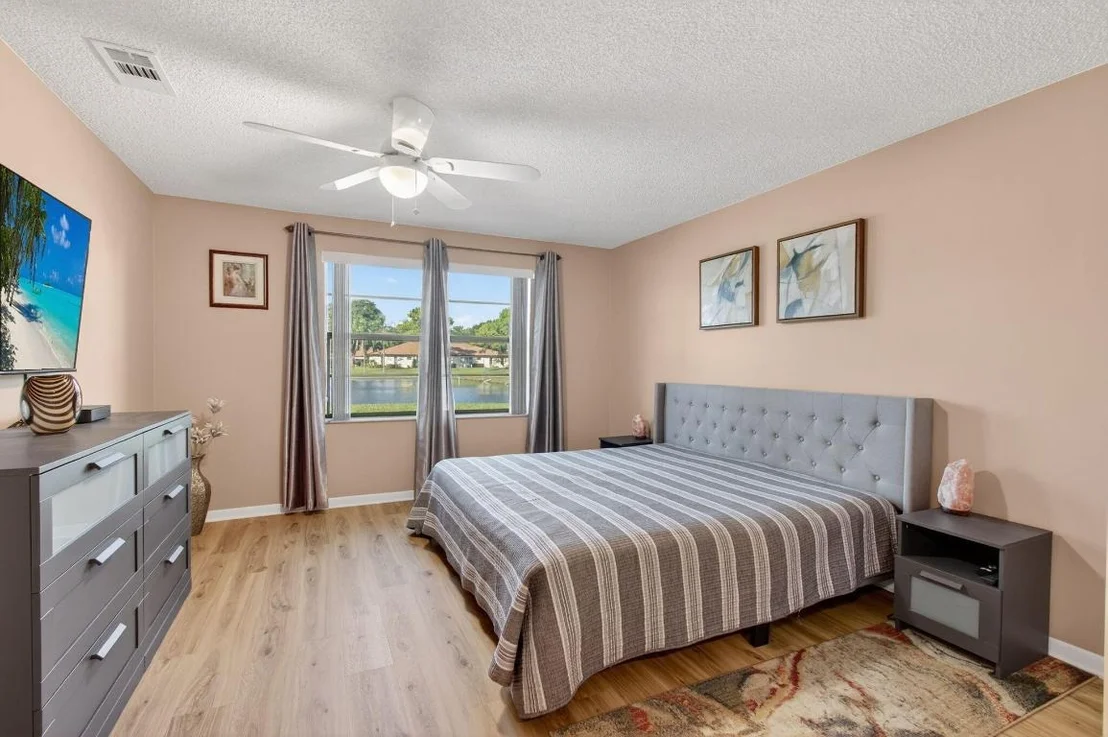 Photo of Unit C at 5100 Nesting Way