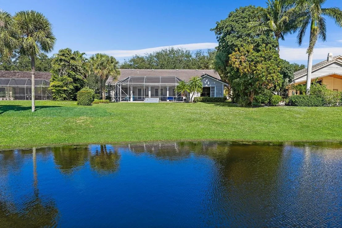 Photo of 18440 SE Lakeside Drive