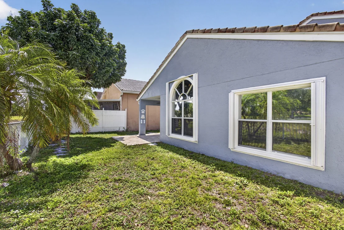 Photo of 243 WEDGEWOOD Circle