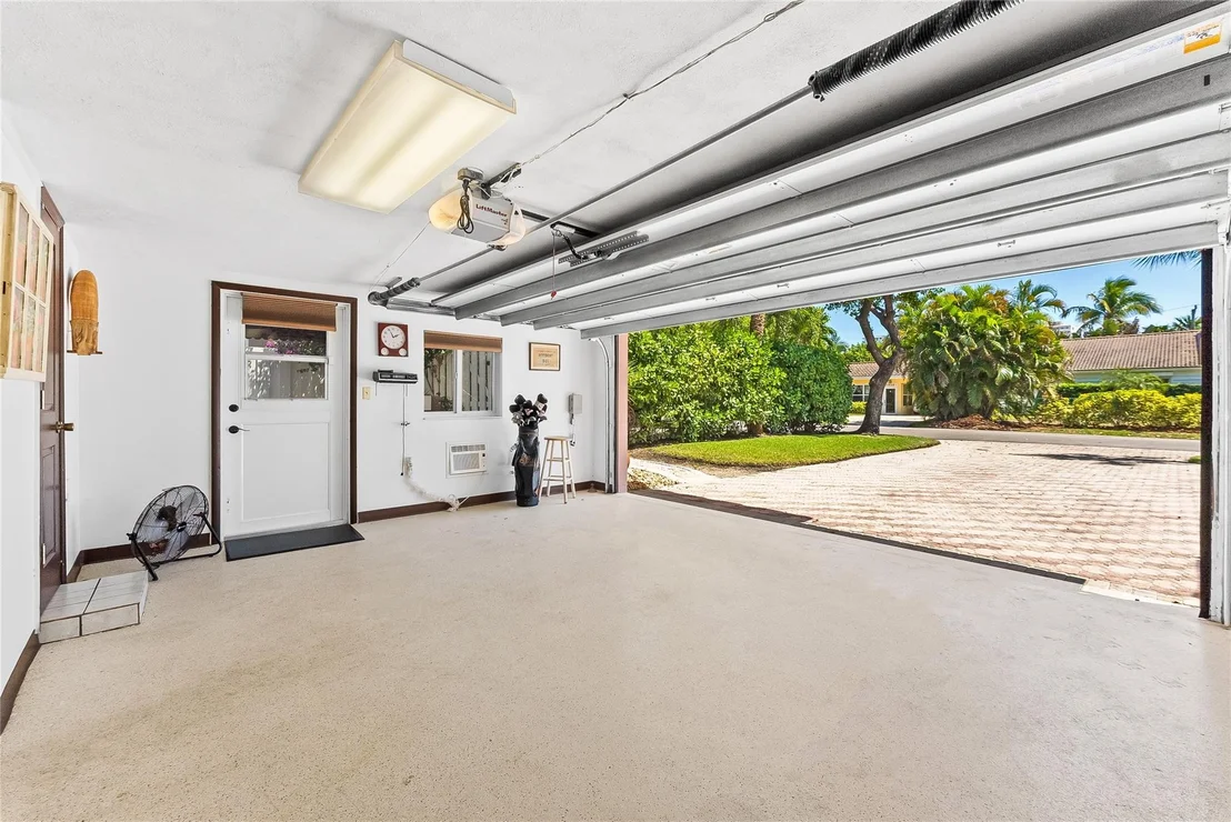Photo of 3401 Leigh Road
