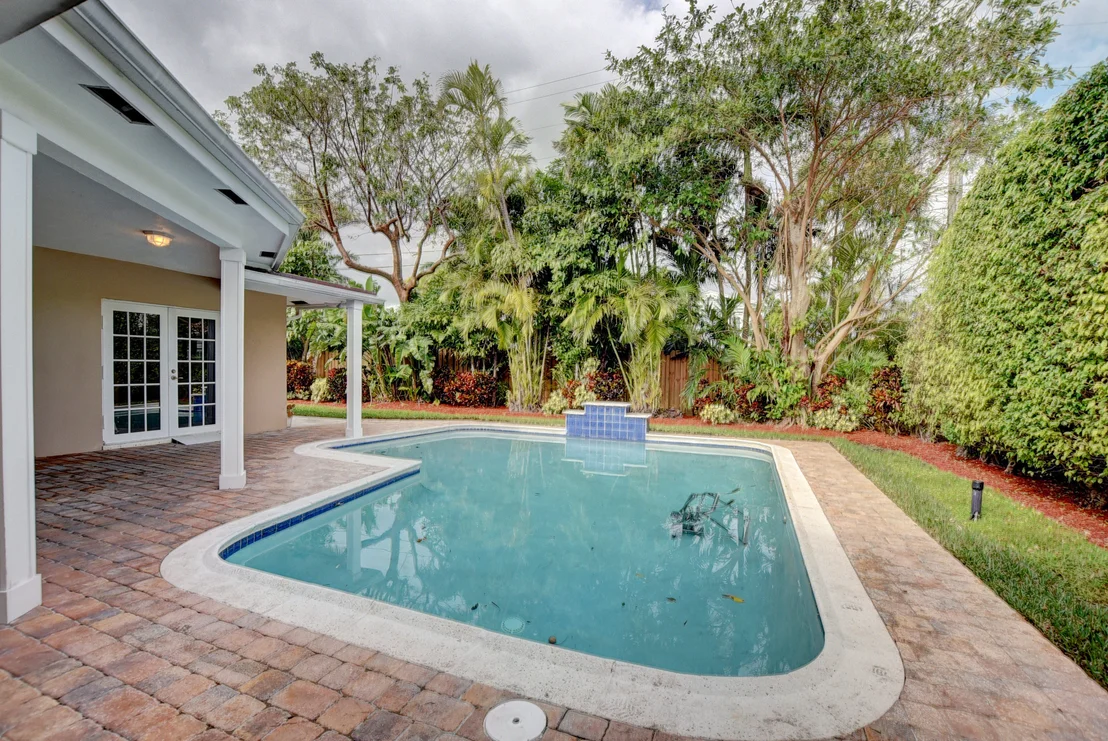 Photo of 867 Malaga Drive