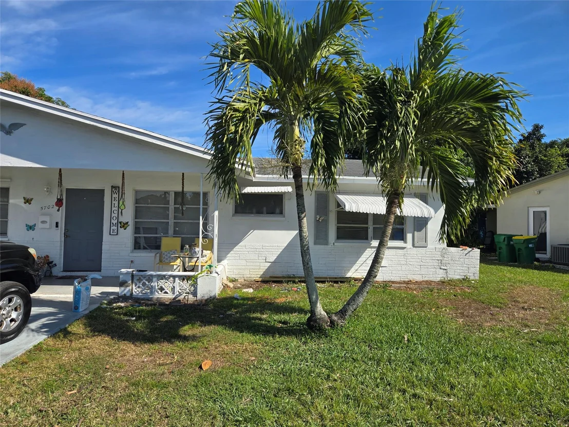 Photo of 5702 NW 48th Way