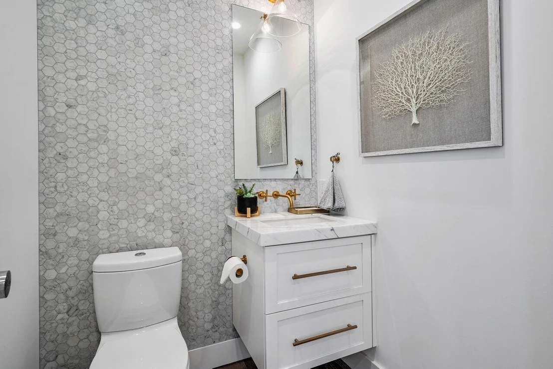 Photo of 8331 Sawpine Road