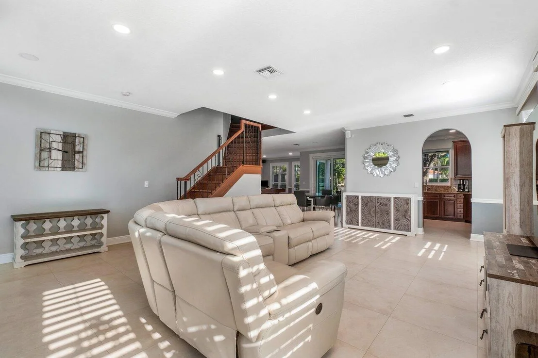 Photo of 10824 La Salinas Circle